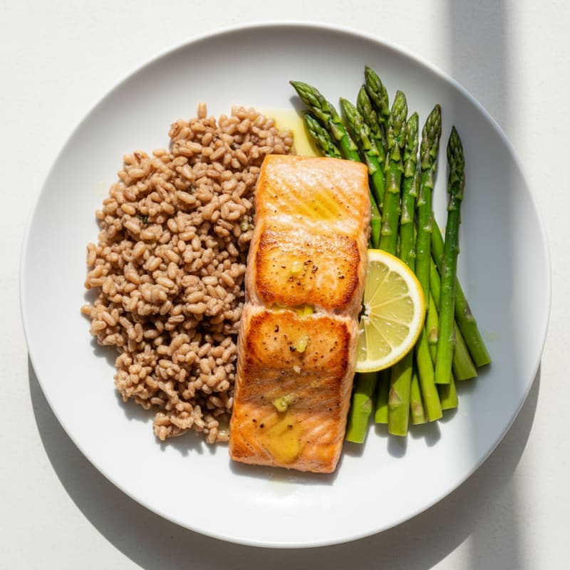 Seared Salmon Fillet with Steamed Asparagus and Brown Rice