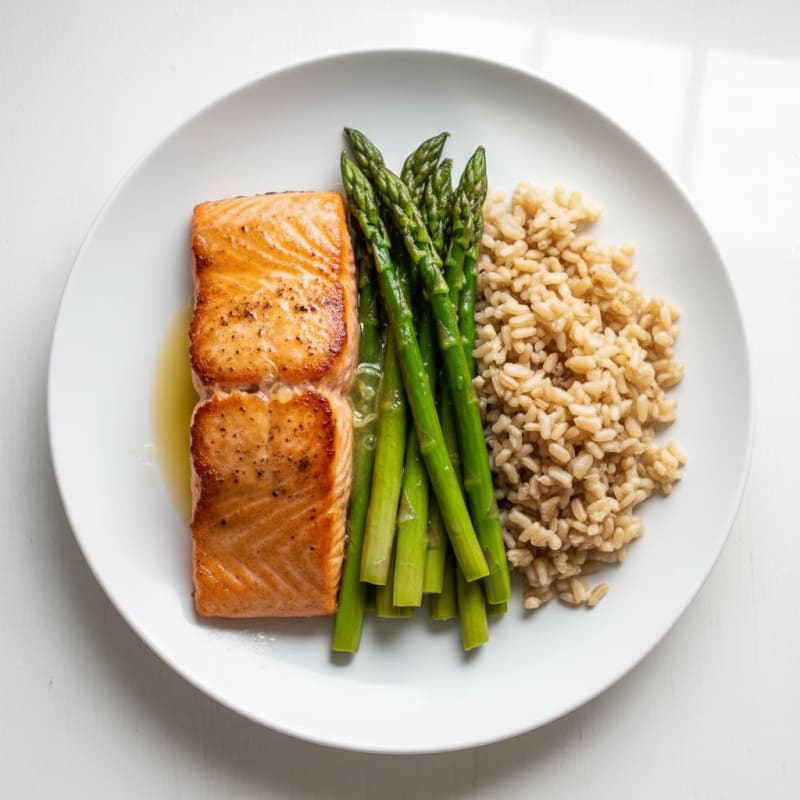 Seared Salmon Fillet with Steamed Asparagus and Brown Rice