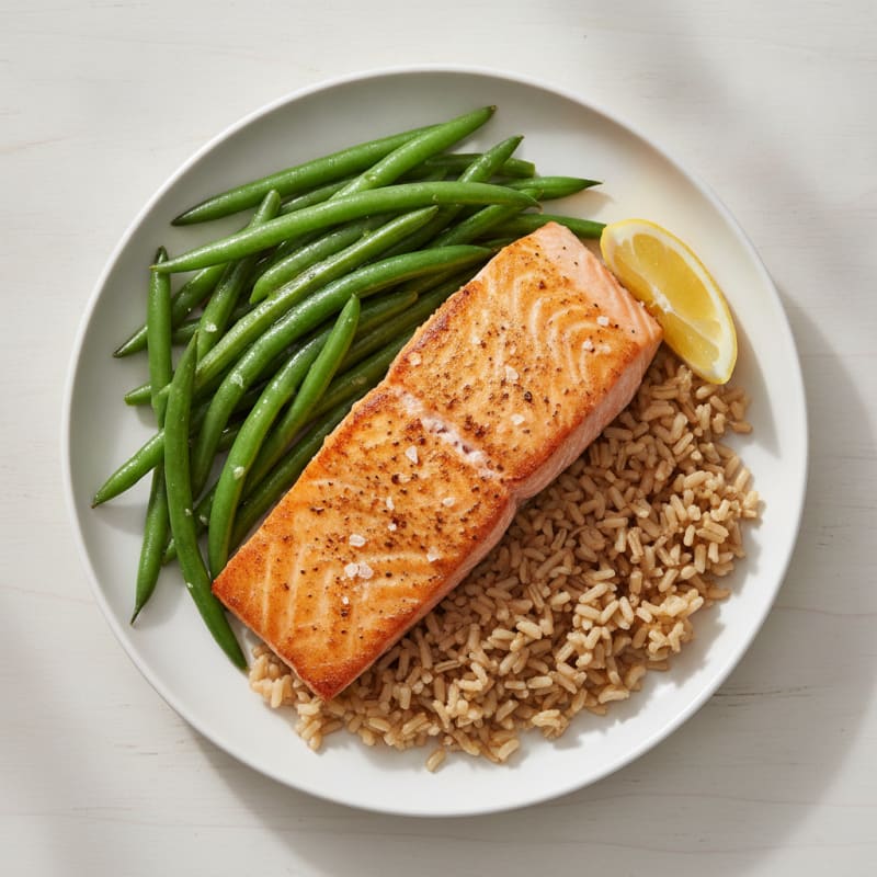Seared Salmon with Steamed Green Beans and Brown Rice
