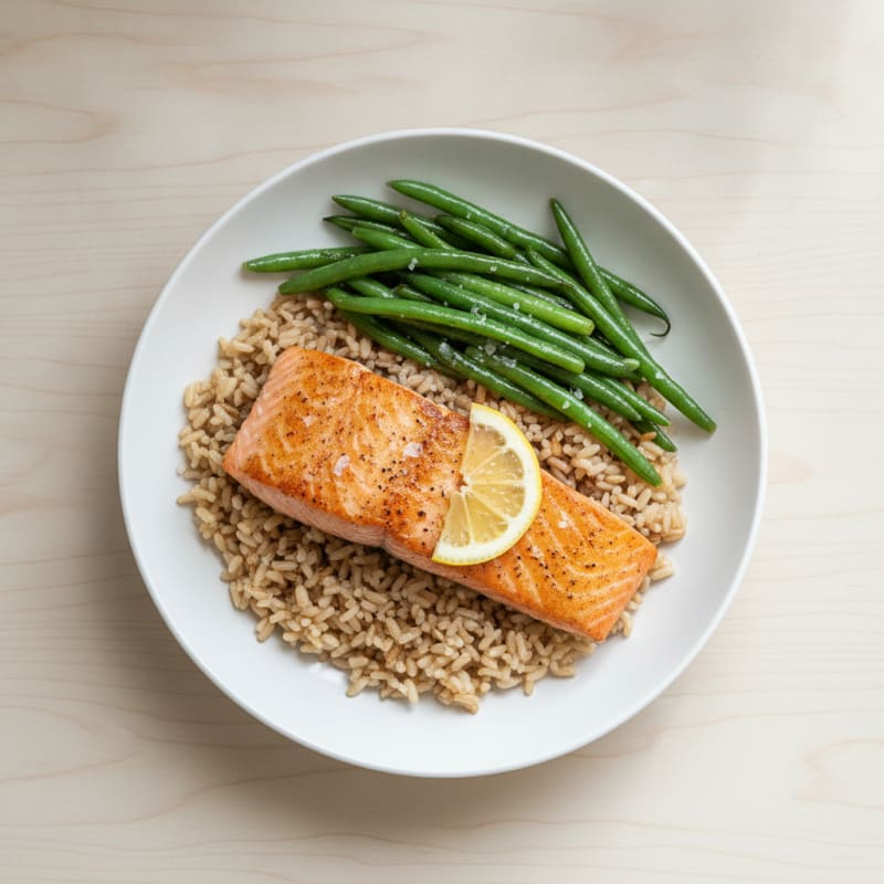 Seared Salmon Fillet with Steamed Green Beans and Brown Rice