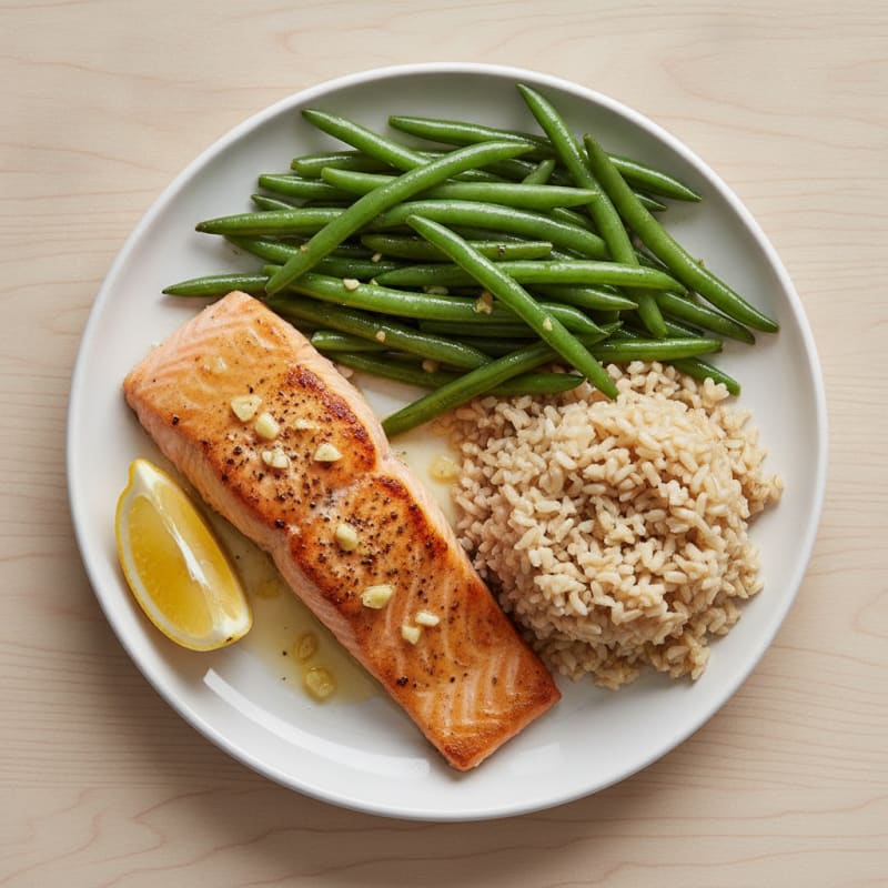 Seared Salmon with Steamed Green Beans and Brown Rice