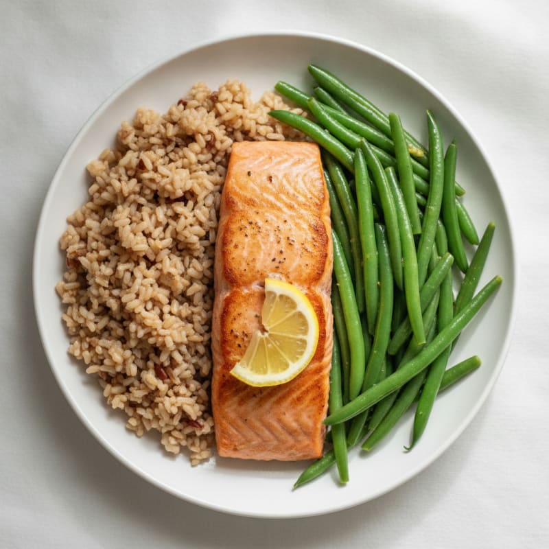 Seared Salmon with Steamed Green Beans and Brown Rice