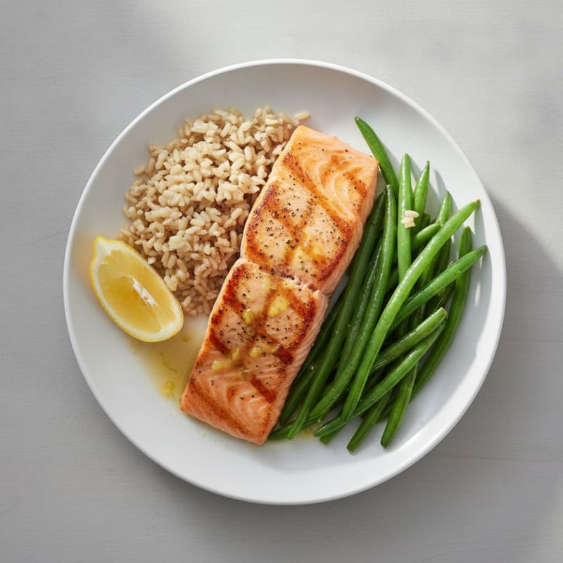 Seared Salmon with Steamed Green Beans and Brown Rice