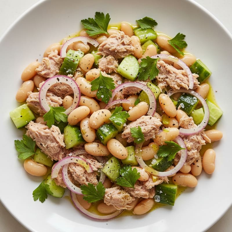 Mediterranean Tuna and White Bean Salad