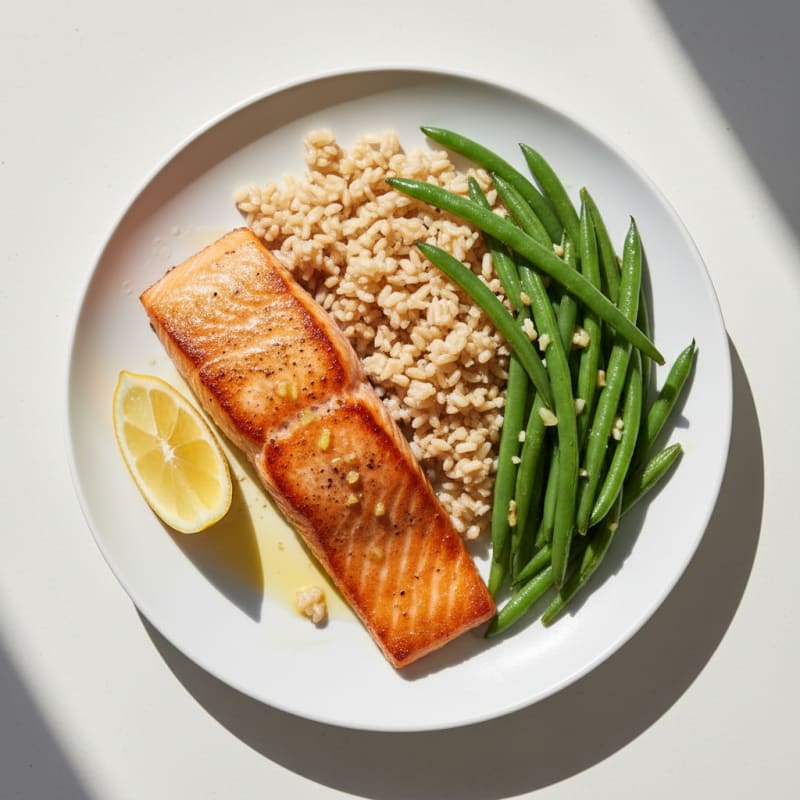 Seared Salmon Fillet with Steamed Green Beans and Brown Rice