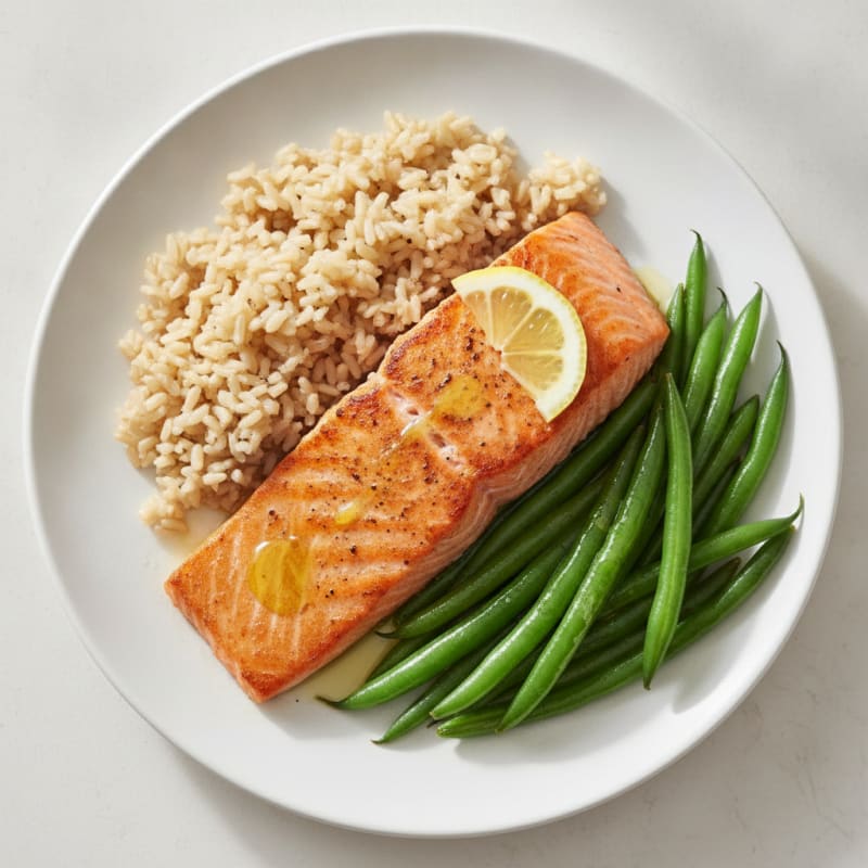Seared Salmon with Steamed Green Beans and Brown Rice
