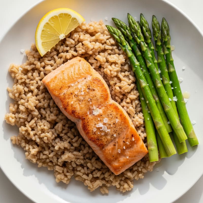 Seared Salmon Filet with Steamed Asparagus and Brown Rice