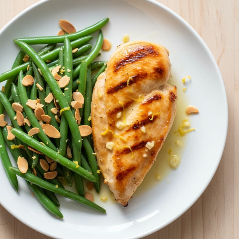 Seared Chicken Breast with Steamed Green Beans
