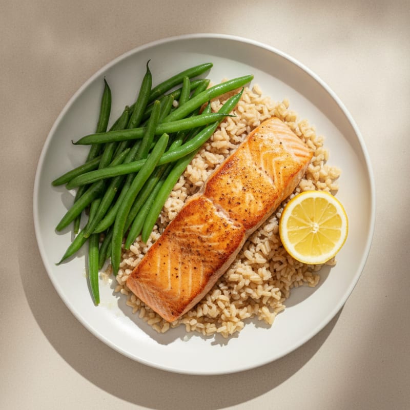 Seared Salmon with Steamed Green Beans and Brown Rice