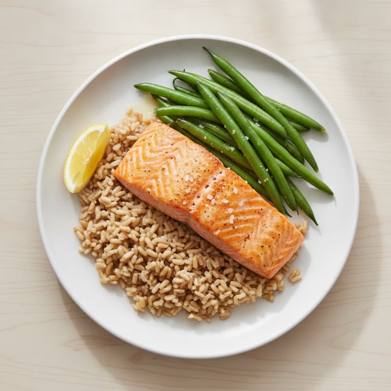 Seared Salmon with Steamed Green Beans and Brown Rice