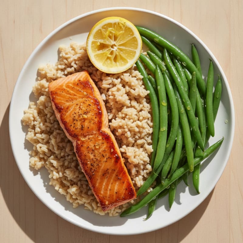 Seared Salmon with Steamed Green Beans and Brown Rice