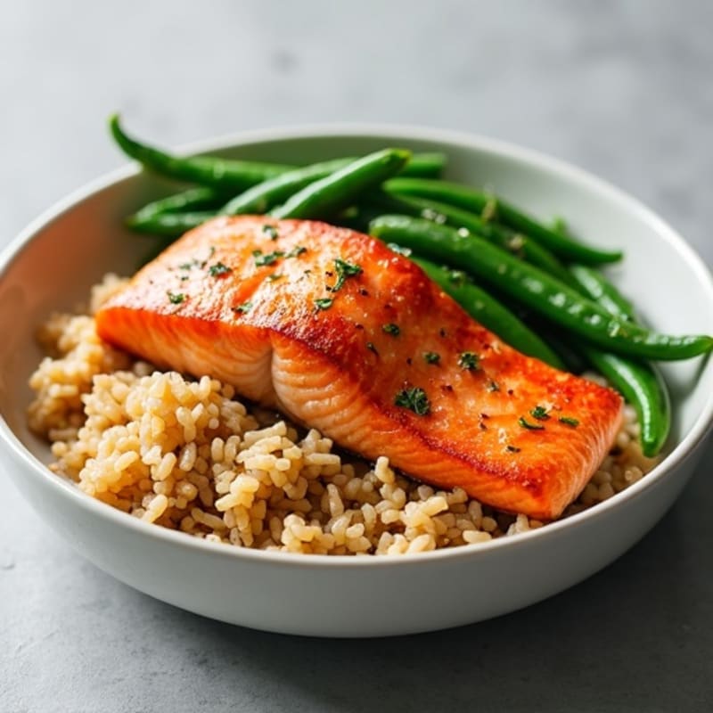 Seared Salmon with Steamed Green Beans and Brown Rice