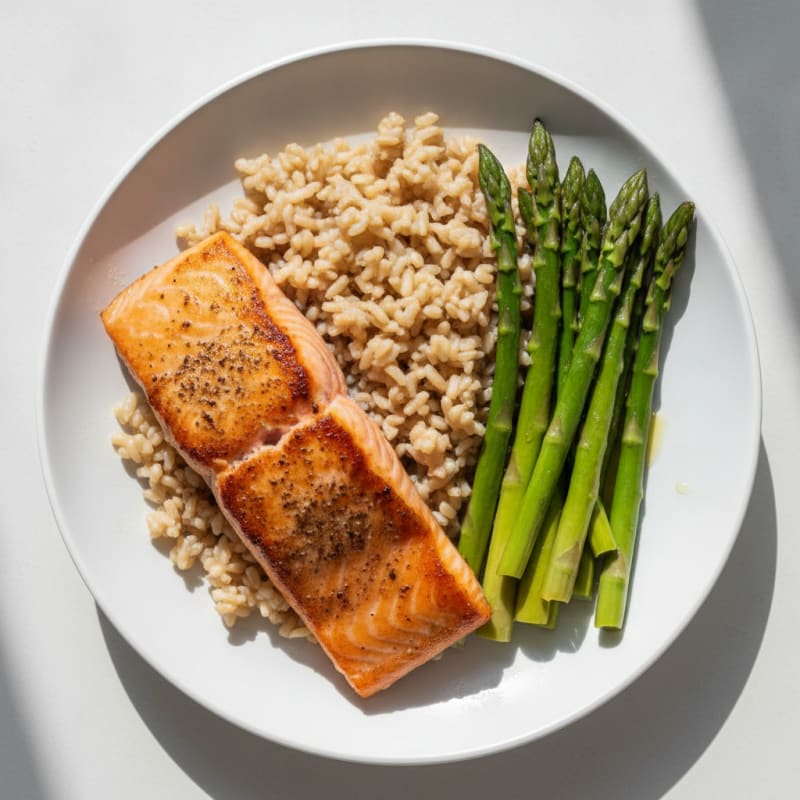 Seared Salmon with Steamed Asparagus and Brown Rice