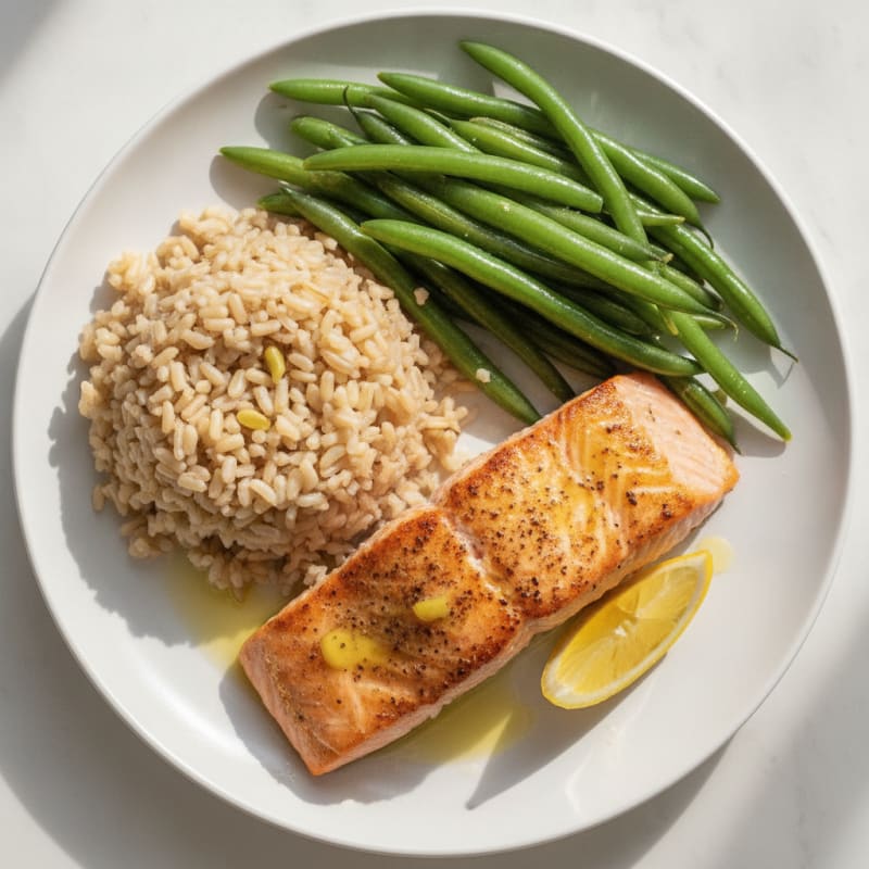 Seared Salmon with Steamed Green Beans and Brown Rice