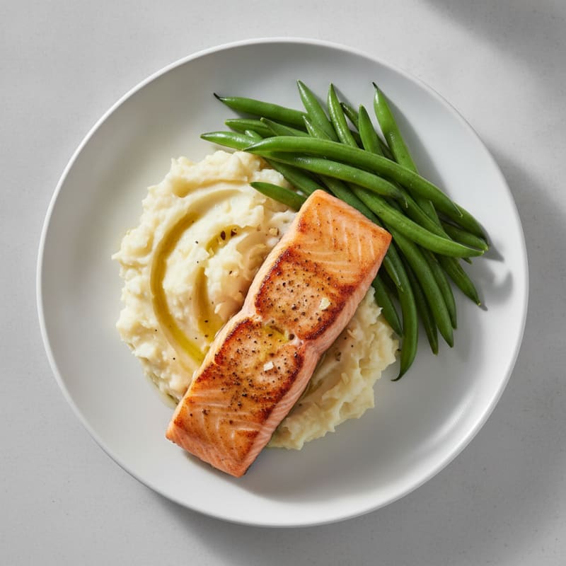 Seared Salmon with Steamed Green Beans and Garlic Mashed Potatoes