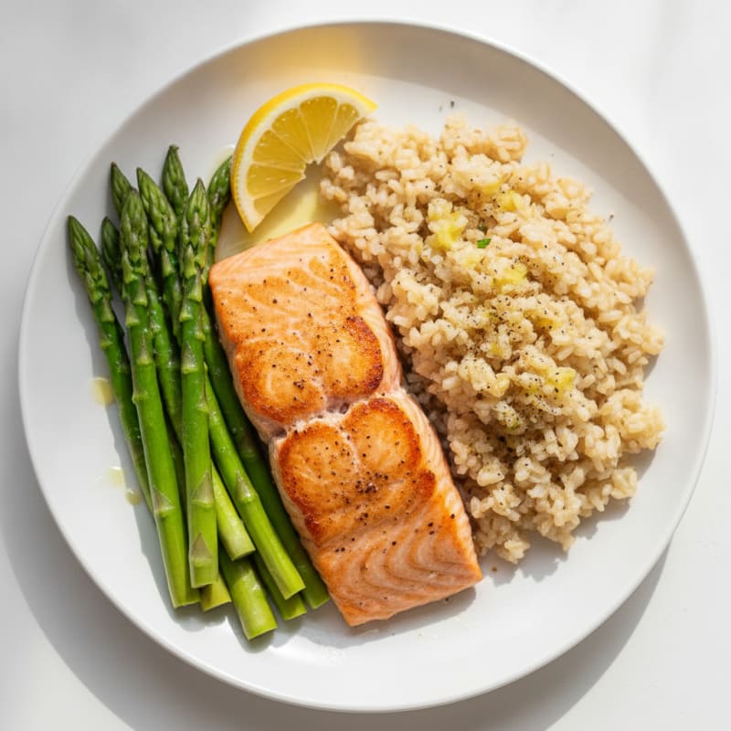 Seared Salmon Fillet with Steamed Asparagus and Brown Rice