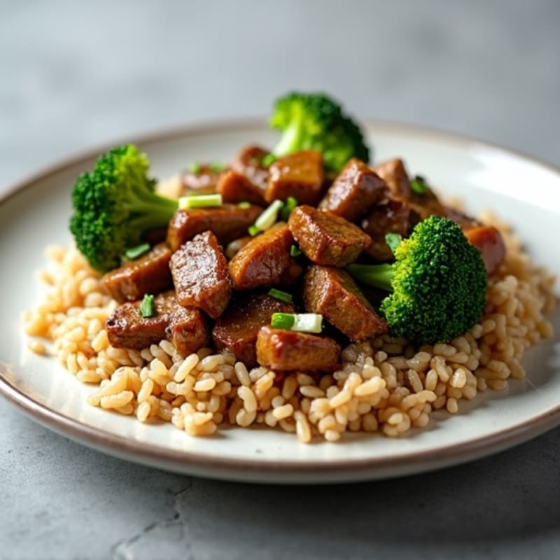 Lean Garlic Ginger Beef with Crispy Broccoli and Brown Rice