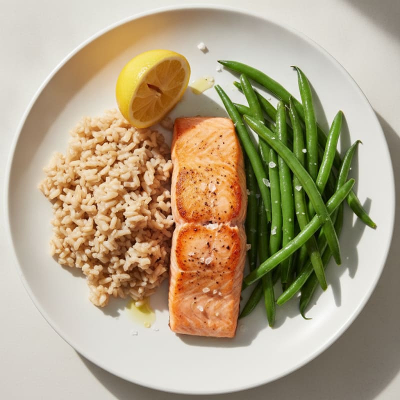 Seared Salmon Fillet with Steamed Green Beans and Brown Rice