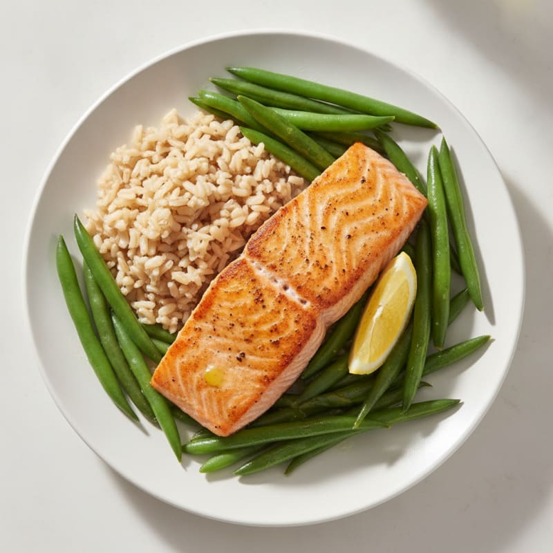 Seared Salmon with Steamed Green Beans and Brown Rice