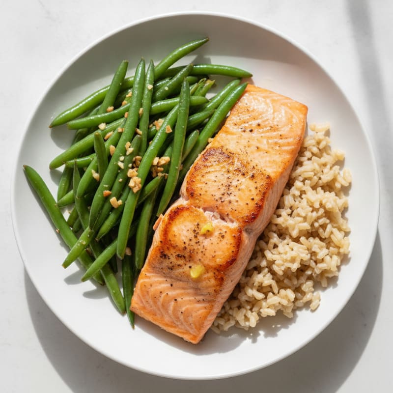 Seared Salmon with Garlic Green Beans and Brown Rice