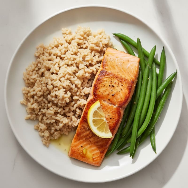Seared Salmon with Steamed Green Beans and Brown Rice