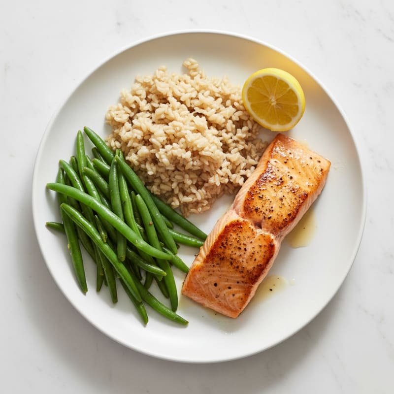 Seared Salmon with Steamed Green Beans and Brown Rice
