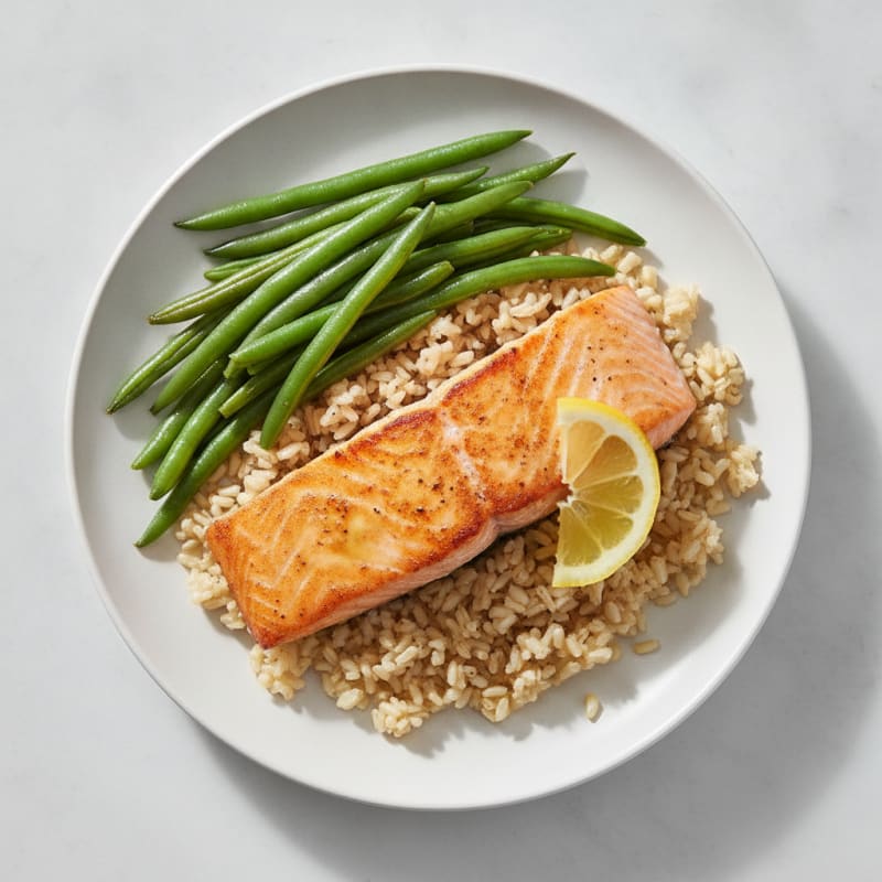 Seared Salmon Fillet with Steamed Green Beans and Brown Rice