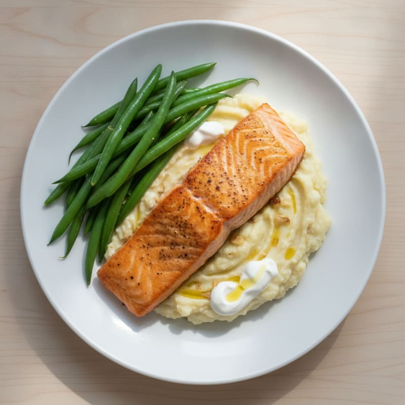 Seared Salmon with Steamed Green Beans and Garlic Mashed Cauliflower