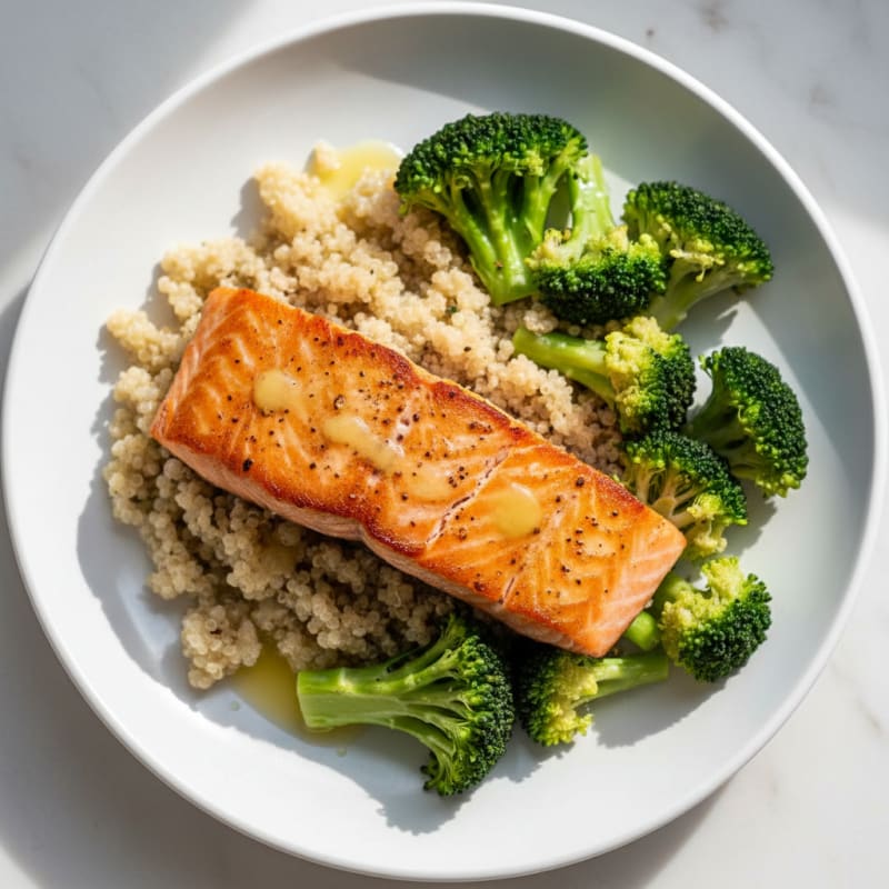 Seared Salmon with Steamed Broccoli and Quinoa