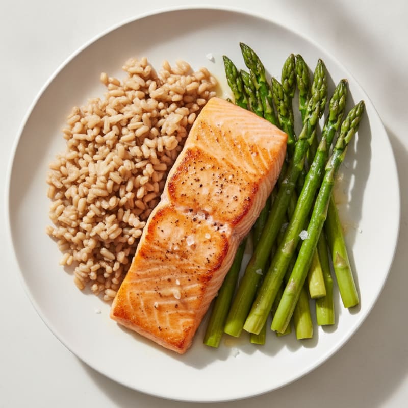 Seared Salmon Fillet with Steamed Asparagus and Brown Rice
