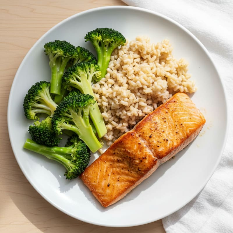 Seared Salmon with Steamed Broccoli and Brown Rice