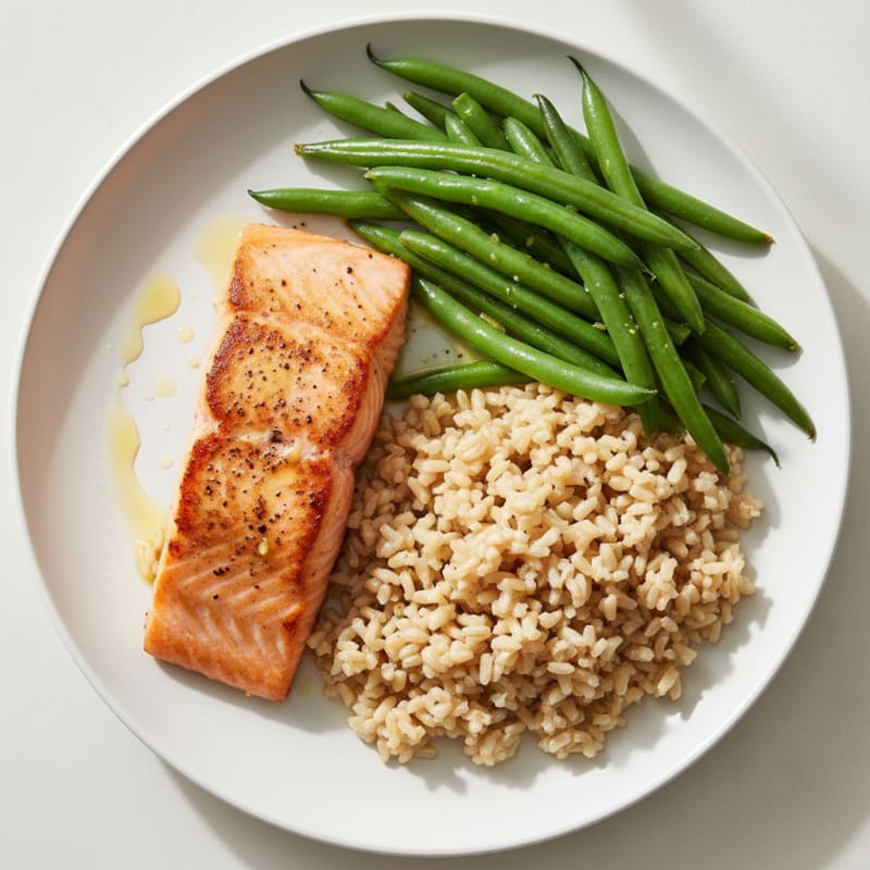 Seared Salmon with Steamed Green Beans and Brown Rice
