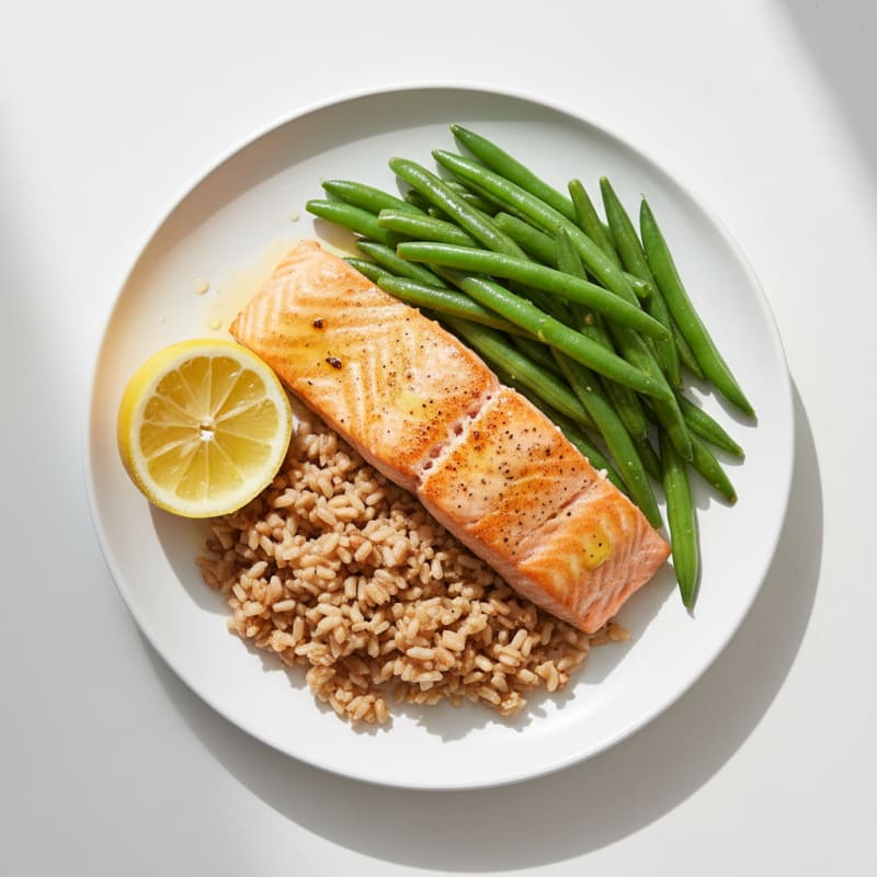 Seared Salmon Fillet with Steamed Green Beans and Brown Rice