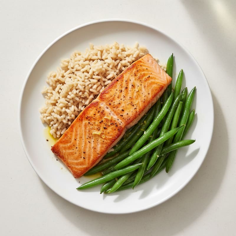 Seared Salmon with Steamed Green Beans and Brown Rice