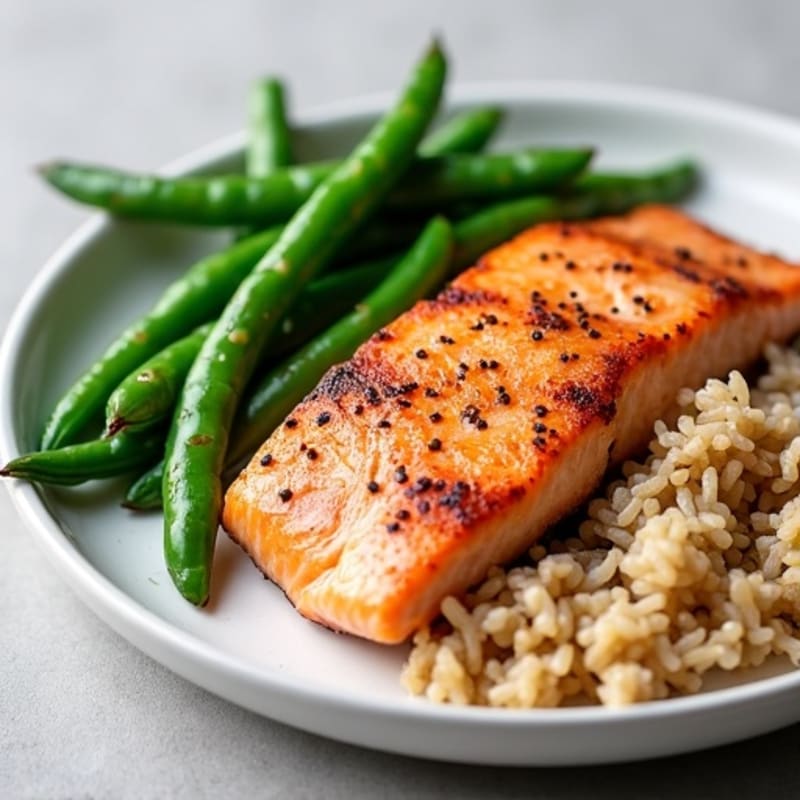 Seared Salmon Fillet with Steamed Green Beans and Brown Rice