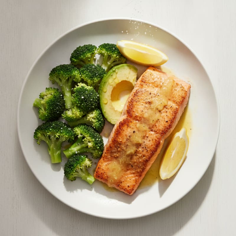 Seared Salmon with Steamed Broccoli and Lemon