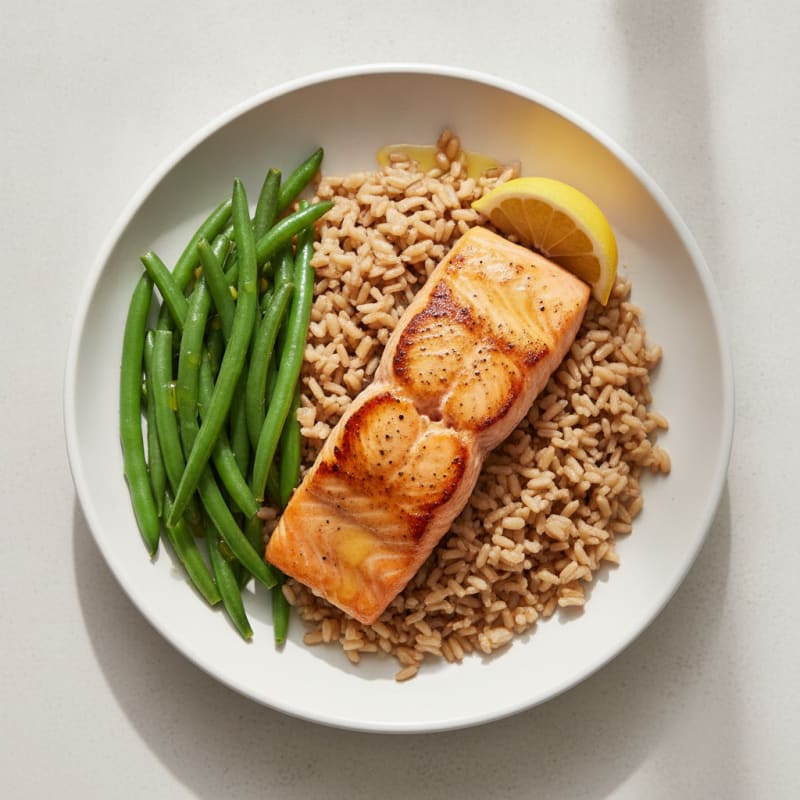 Seared Salmon Fillet with Steamed Green Beans and Brown Rice