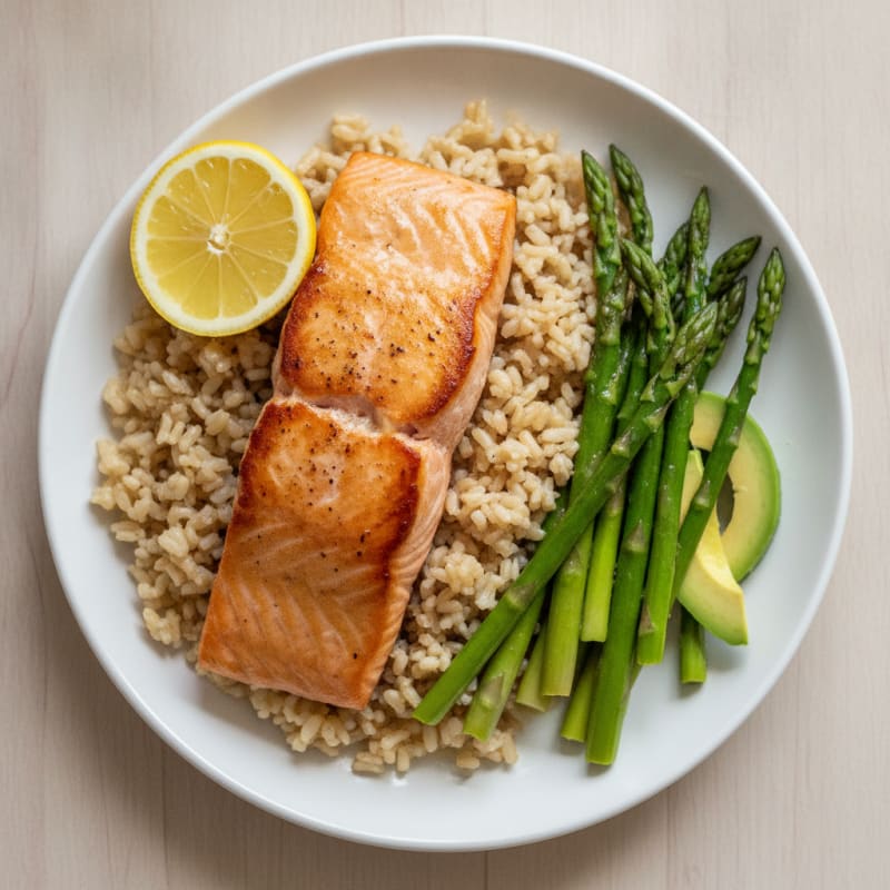 Seared Salmon Filet with Steamed Asparagus and Brown Rice