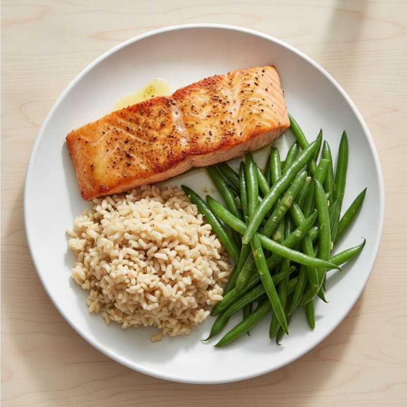 Seared Salmon with Steamed Green Beans and Brown Rice
