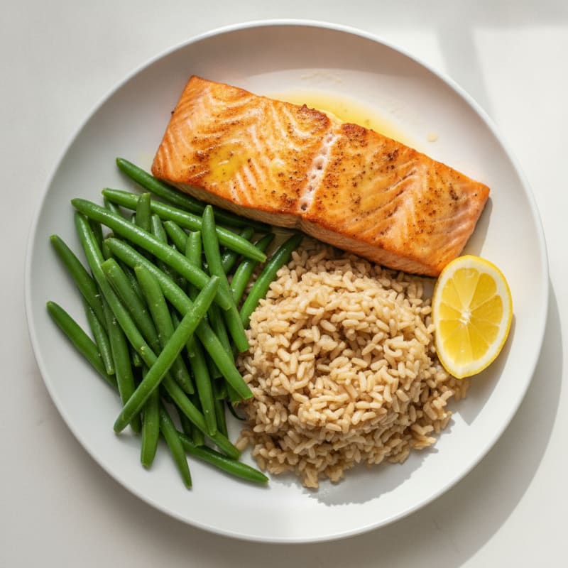 Seared Salmon with Steamed Green Beans and Brown Rice