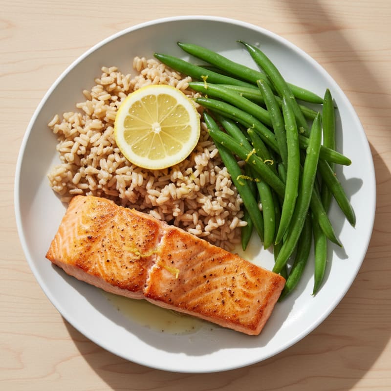 Seared Salmon with Steamed Green Beans and Brown Rice