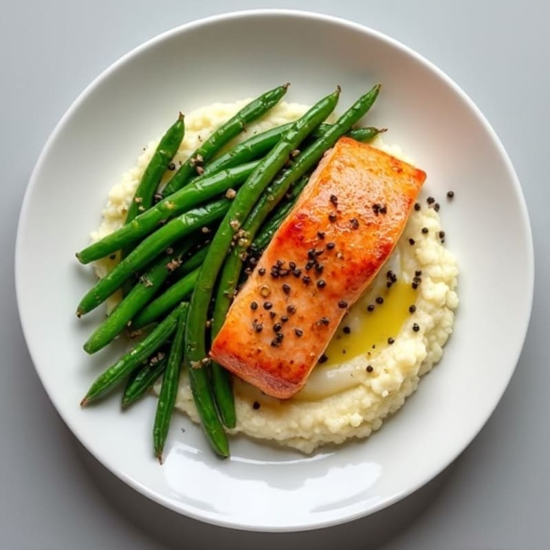 Seared Salmon with Steamed Green Beans and Cauliflower Mash