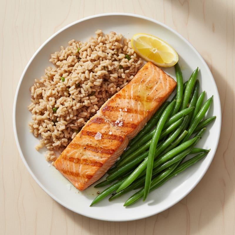 Seared Salmon Fillet with Steamed Green Beans and Brown Rice