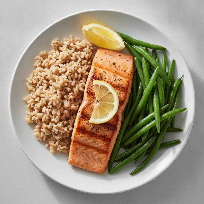 Seared Salmon Fillet with Steamed Green Beans and Brown Rice