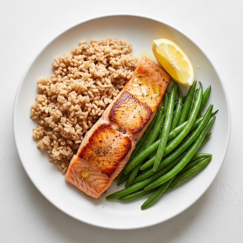 Seared Salmon Fillet with Steamed Green Beans and Brown Rice