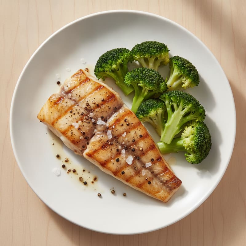 Grilled Fish Fillet with Steamed Broccoli
