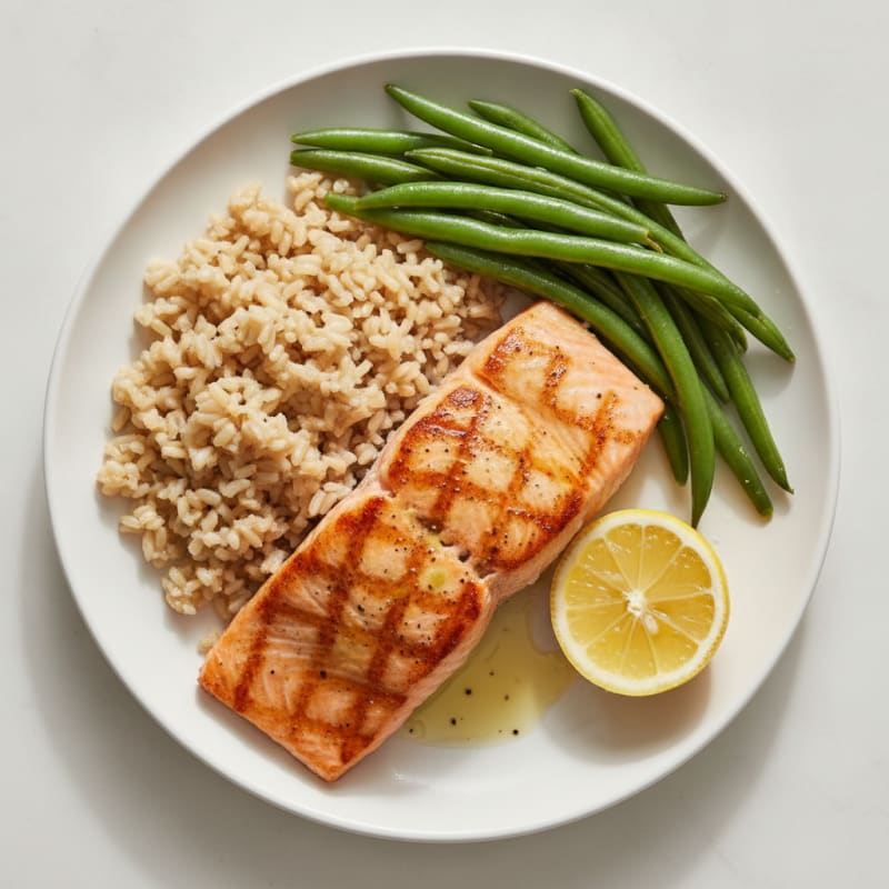 Seared Salmon with Steamed Green Beans and Brown Rice