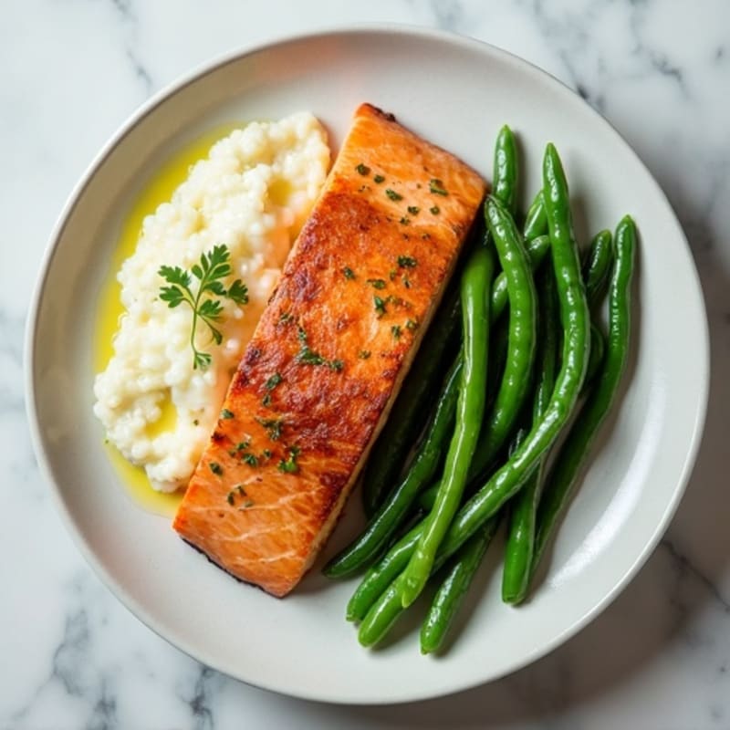 Seared Salmon with Steamed Green Beans and Cauliflower Mash