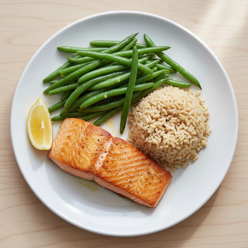 Seared Salmon with Steamed Green Beans and Brown Rice