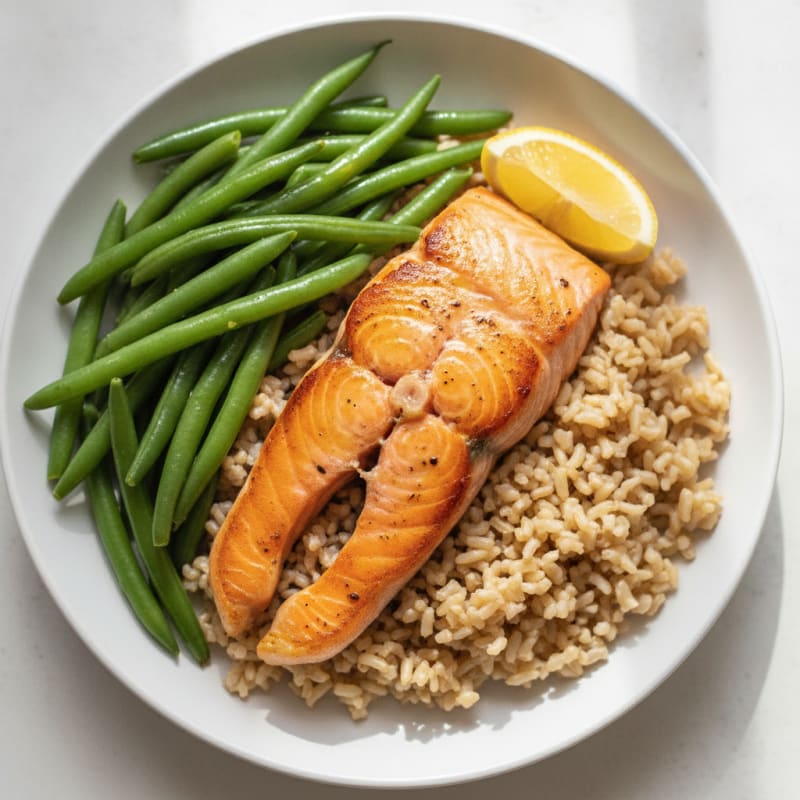 Seared Salmon Fillet with Steamed Green Beans and Brown Rice